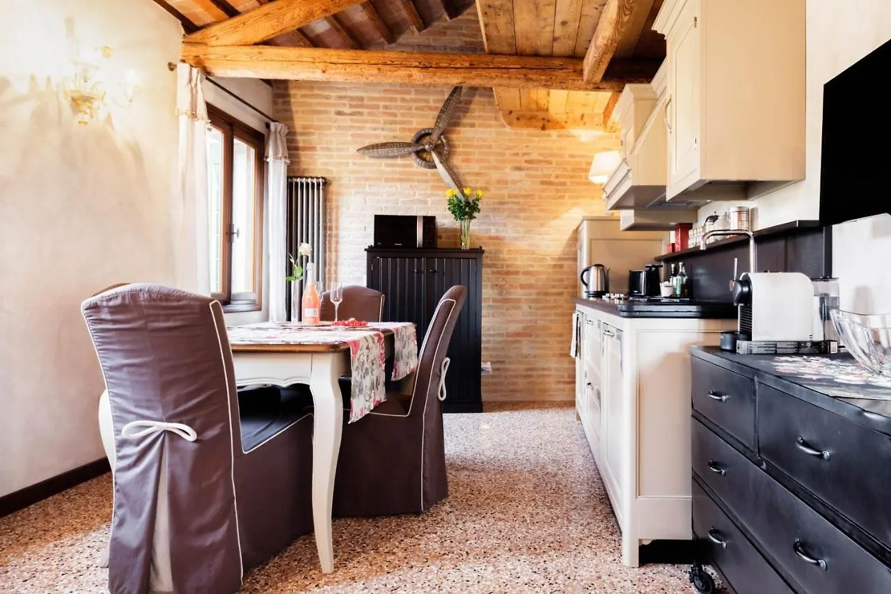 Ca' Del Mariner Apartment With Terrace Venice 0*,  Italy